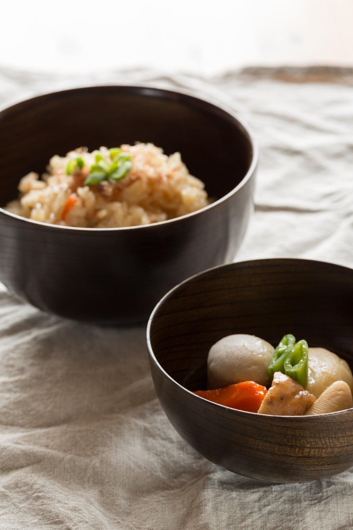 【再入荷】ろくろ挽きの欅の丼椀｜黒拭き漆