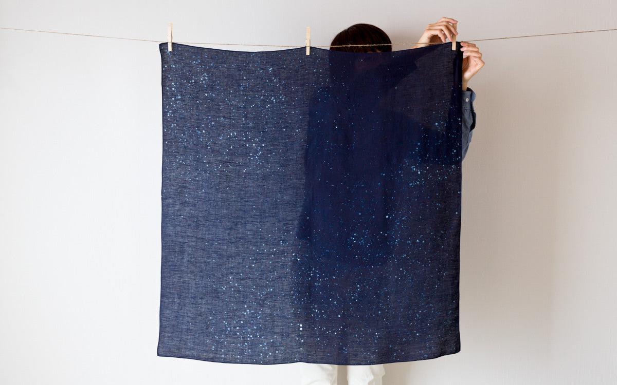 本藍染めリネン風呂敷 蛍