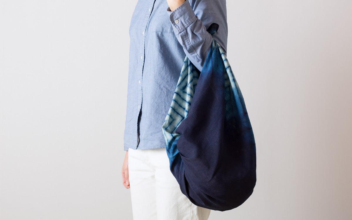 本藍染めリネン風呂敷 蛍