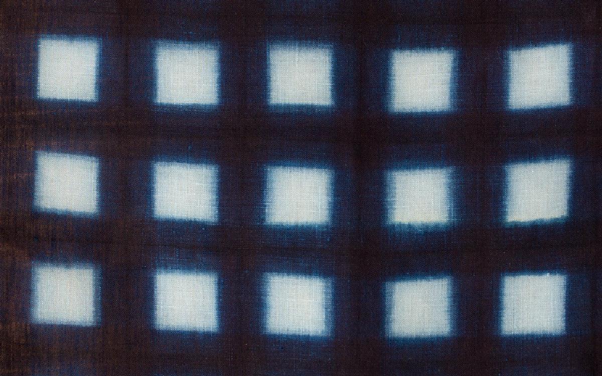 本藍染めリネンハンカチ 板締め升目