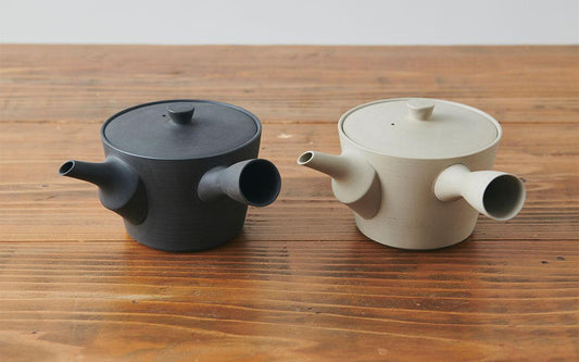 大きな急須 黒練 焼締め