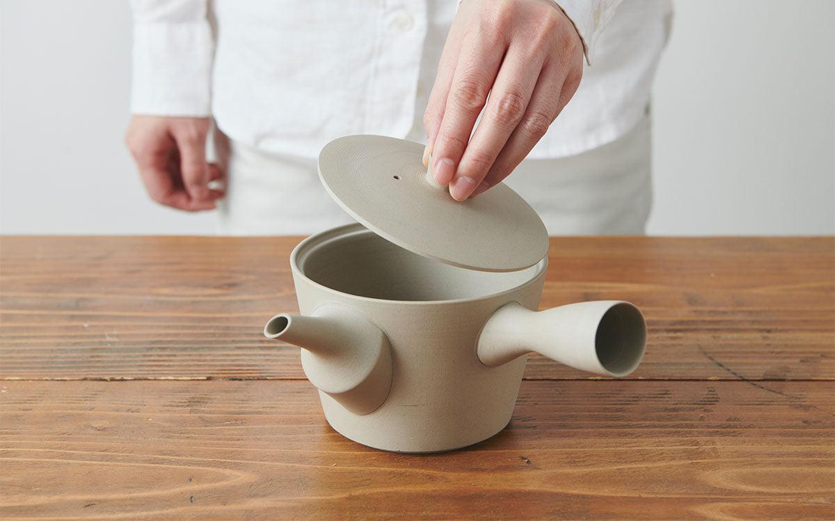 大きな急須 黒練 焼締め