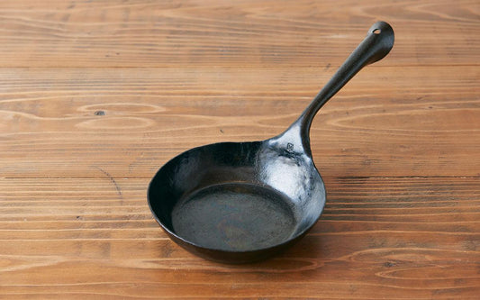 鍛冶職人の鉄のフライパン ＜6サイズ＞＜本体のみ・本体＋蓋＞