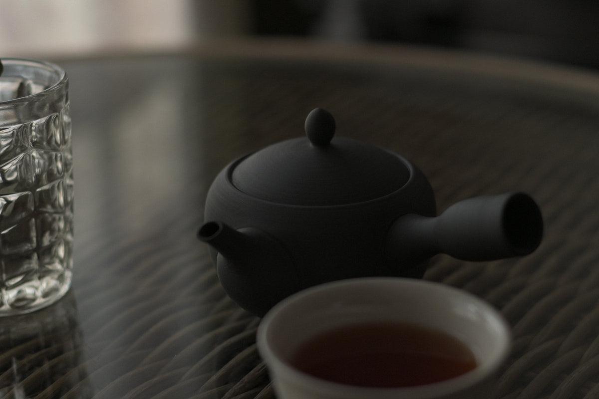 急須 黒練 焼締め