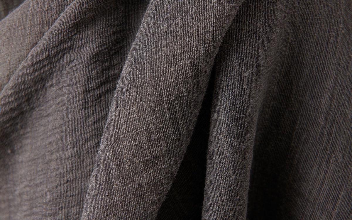 MITTAN / ナーシシルクショール 草木染め 阿仙 SC-28C / unisex