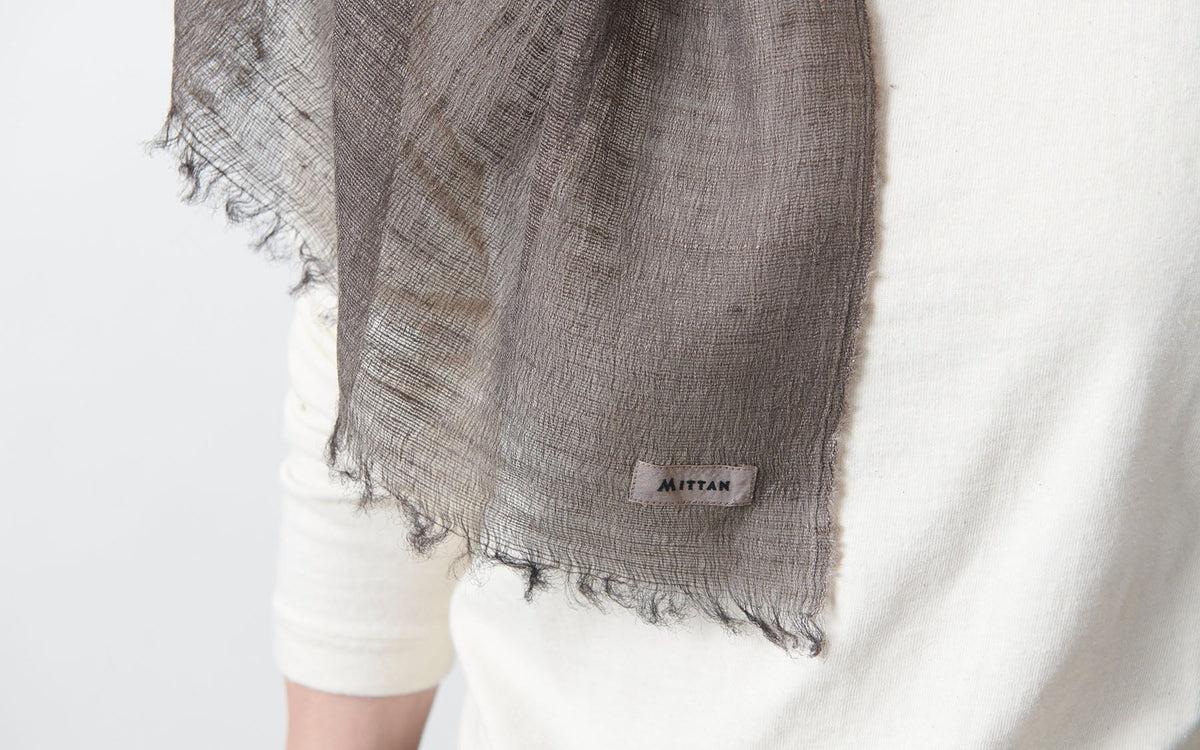 MITTAN / ナーシシルクショール 草木染め 阿仙 SC-28C / unisex