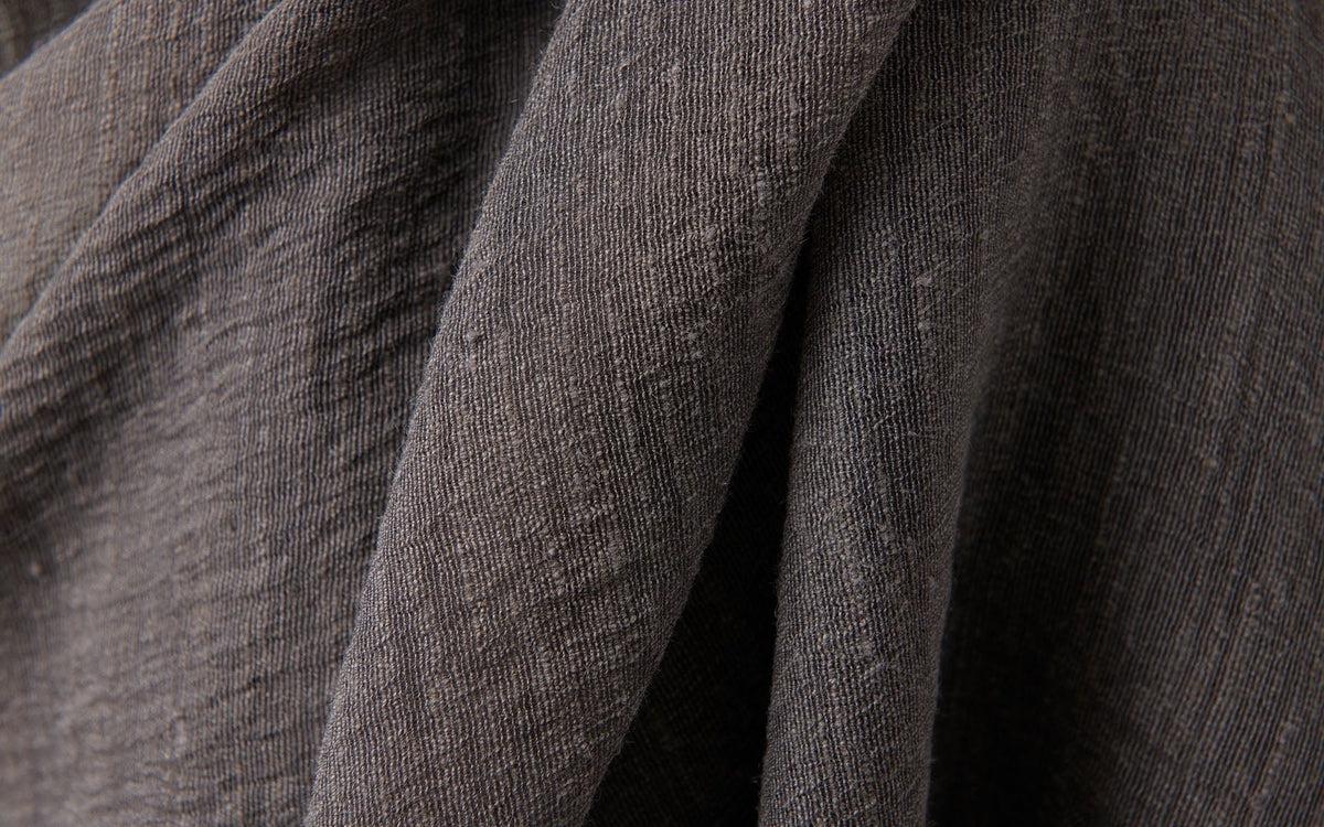 MITTAN / ナーシシルクショール 草木染め ログウッド SC-28C / unisex