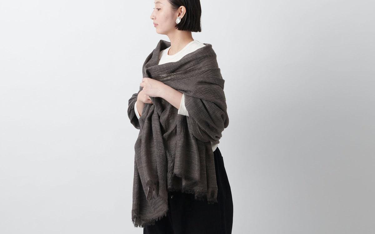 MITTAN / ナーシシルクショール 生成 SC-28 / unisex