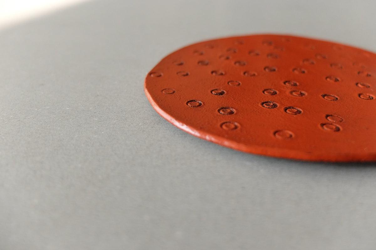 牛革 漆塗コースター 朱×黒