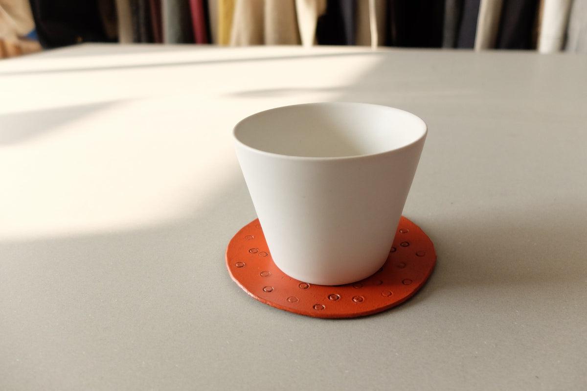 牛革 漆塗コースター 朱×黒