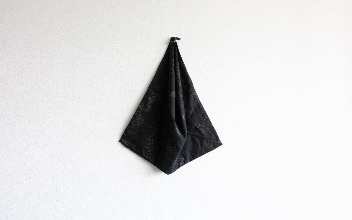 三角まとう｜AYAO KURO