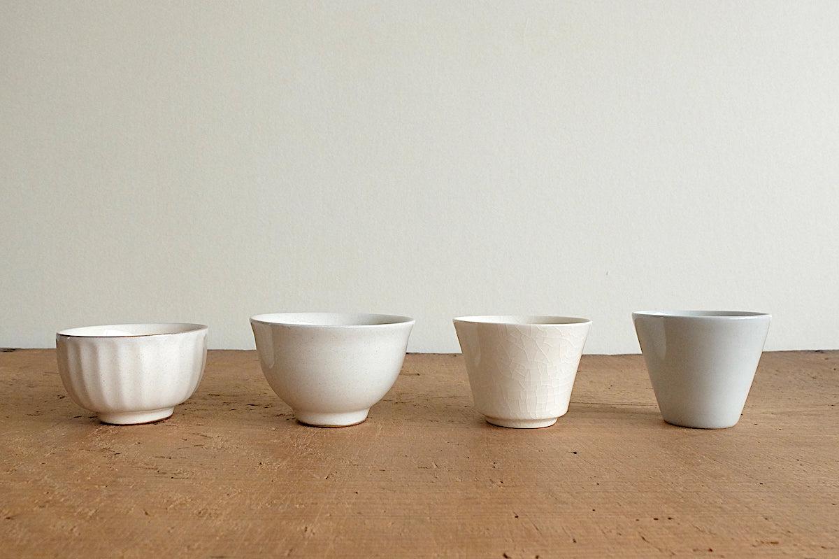 湯呑み碗 白 貫入