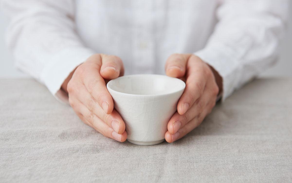 湯呑み碗 白 貫入