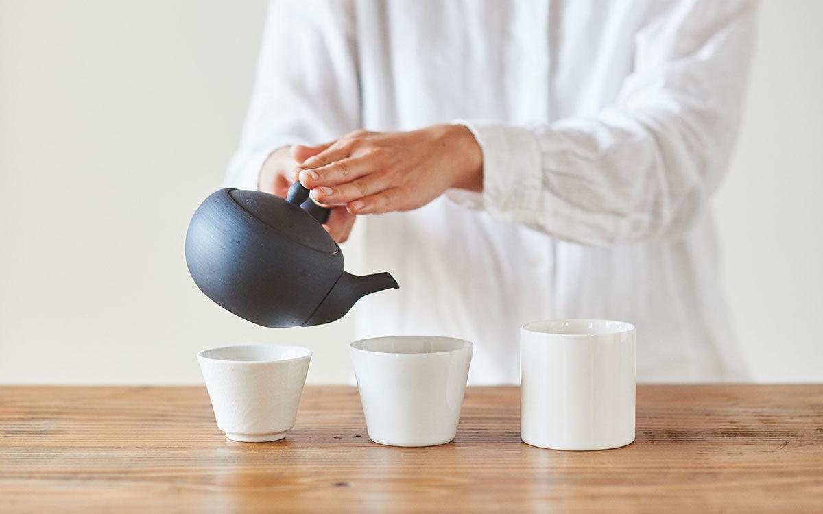 湯呑み碗 白 貫入