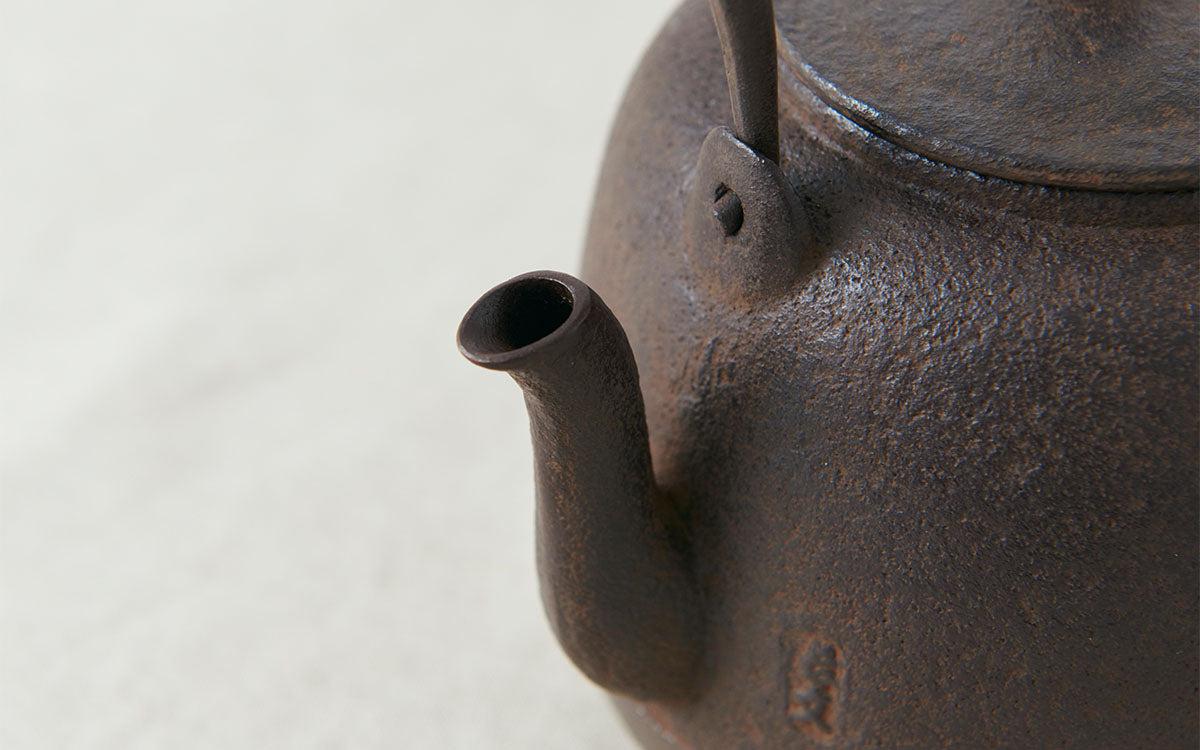 【再入荷】鉄瓶 なつめ 1.0L