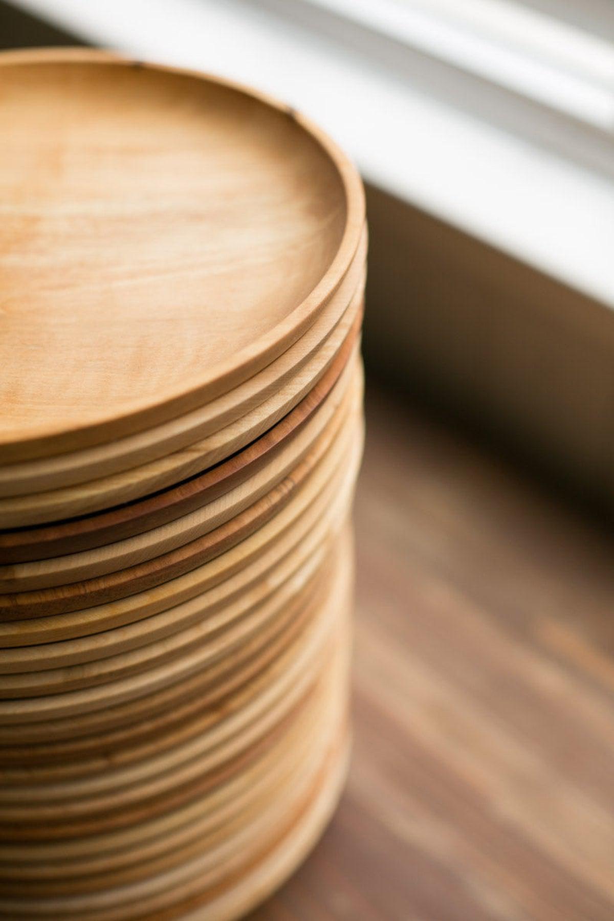 朝食の時間を愉しむ木のプレート 栃 24cm