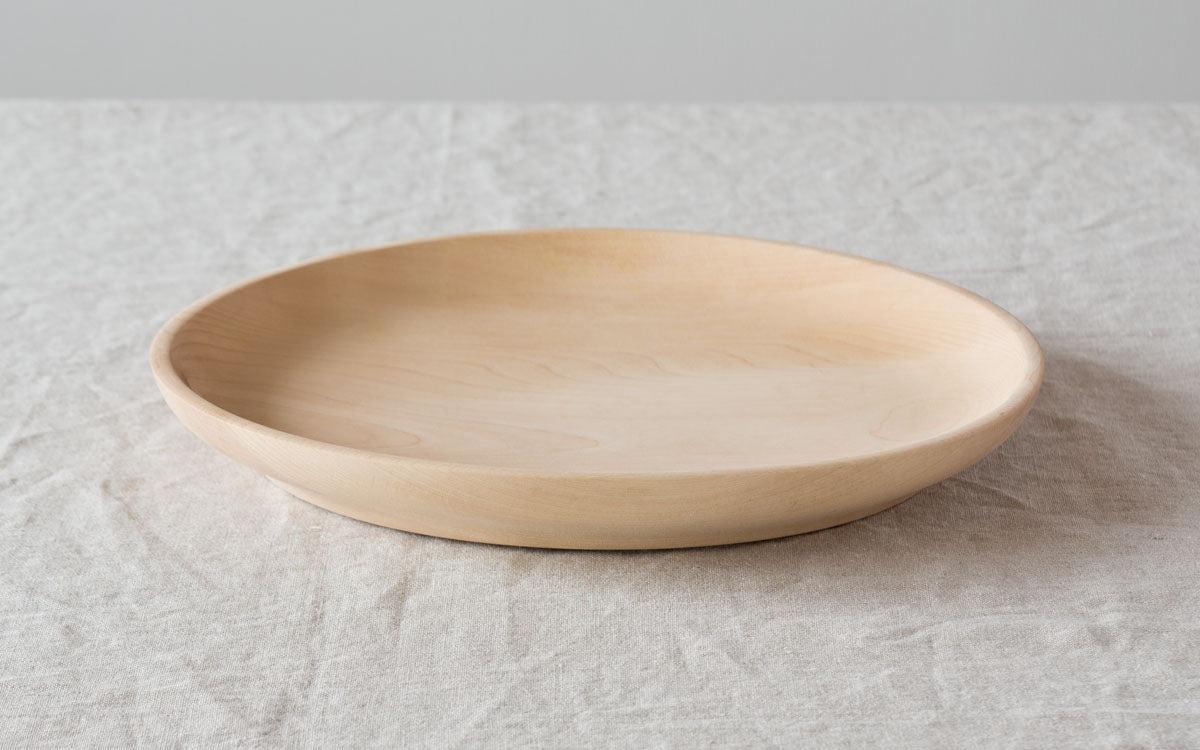 朝食の時間を愉しむ木のプレート 栃 24cm