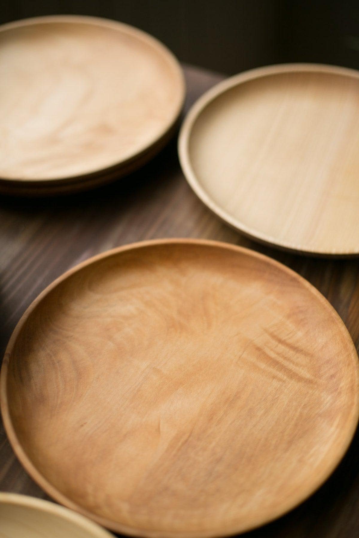 朝食の時間を愉しむ木のプレート 栃 24cm