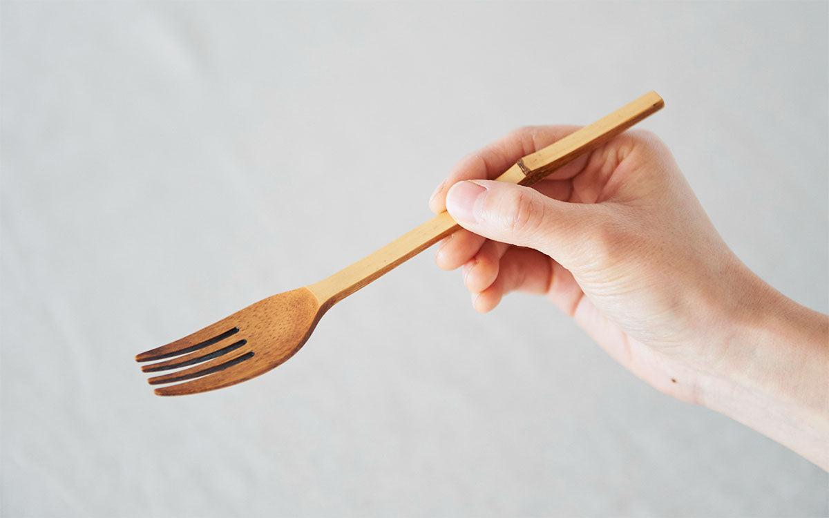 竹のフォーク 拭き漆 生漆（茶）