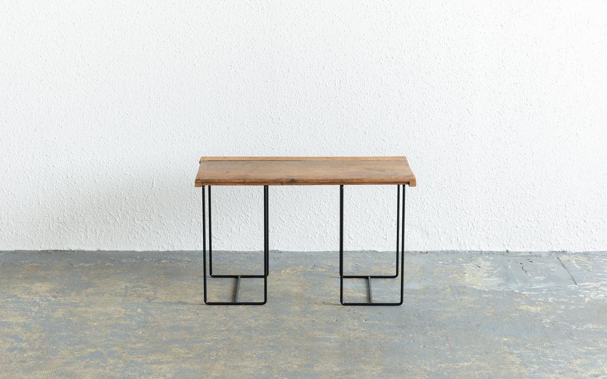 アイアンフレーム（板をのせて使う脚・台）