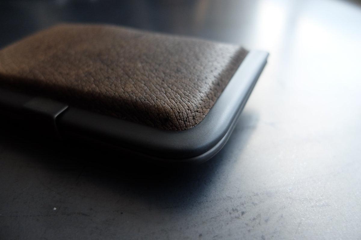 card case ＜猪革墨染＞