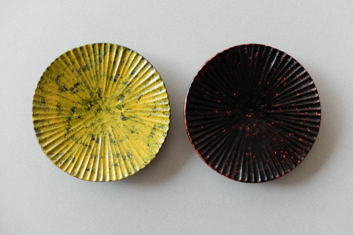 ハツリ小皿 チェリー｜漆塗り 黒×朱