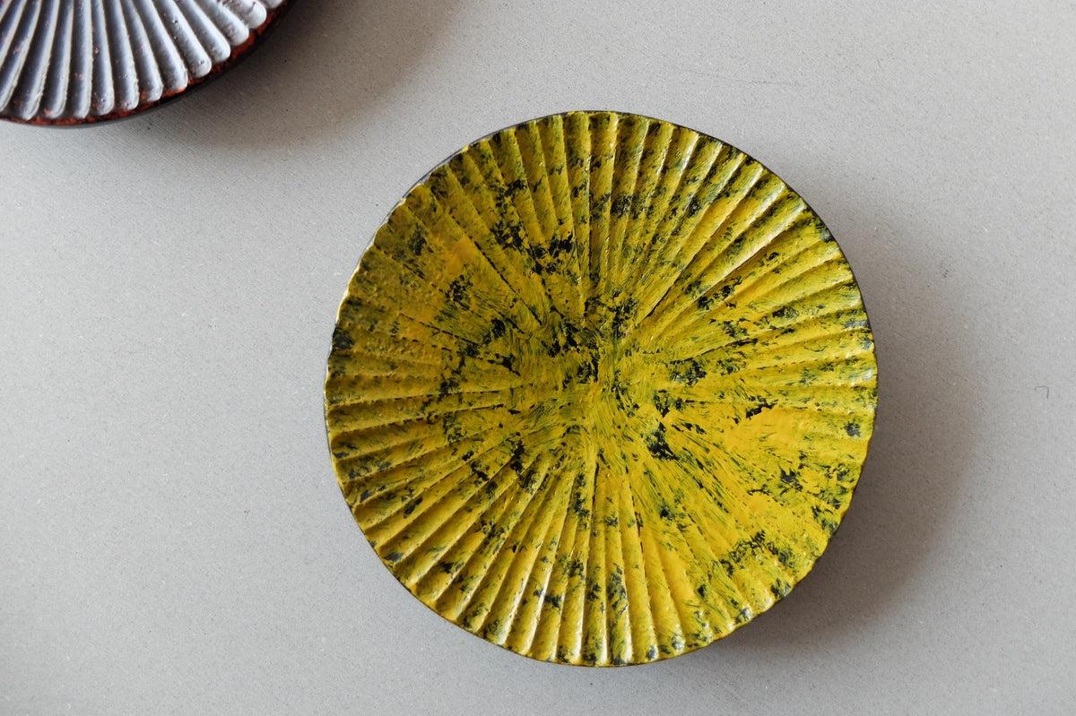 ハツリ小皿 タモ｜漆塗り 黄×黒