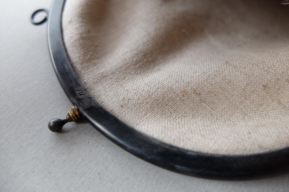 pochette ＜エゾ鹿革黒染・M＞ レザーショルダーポーチ SHO-70D