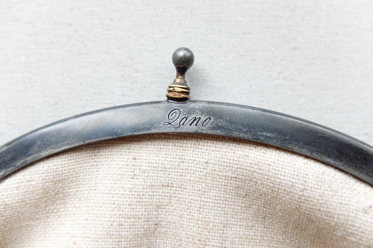 pochette ＜エゾ鹿革黒染・M＞ レザーショルダーポーチ SHO-70D