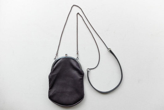 pochette ＜エゾ鹿革黒染・M＞ レザーショルダーポーチ SHO-70D