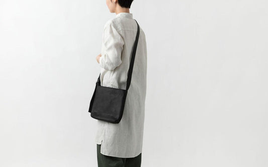 レザーショルダーバッグ black <S>
