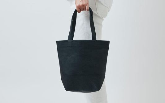 レザートートバッグ black ＜S タテ＞