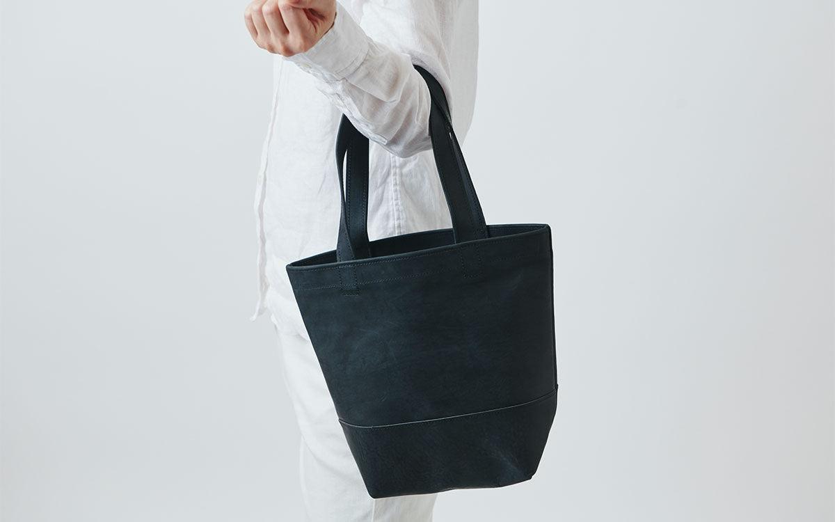 レザートートバッグ black ＜S タテ＞