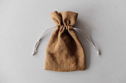 リネンヘリンボーン 巾着袋 M|ライトブラウン