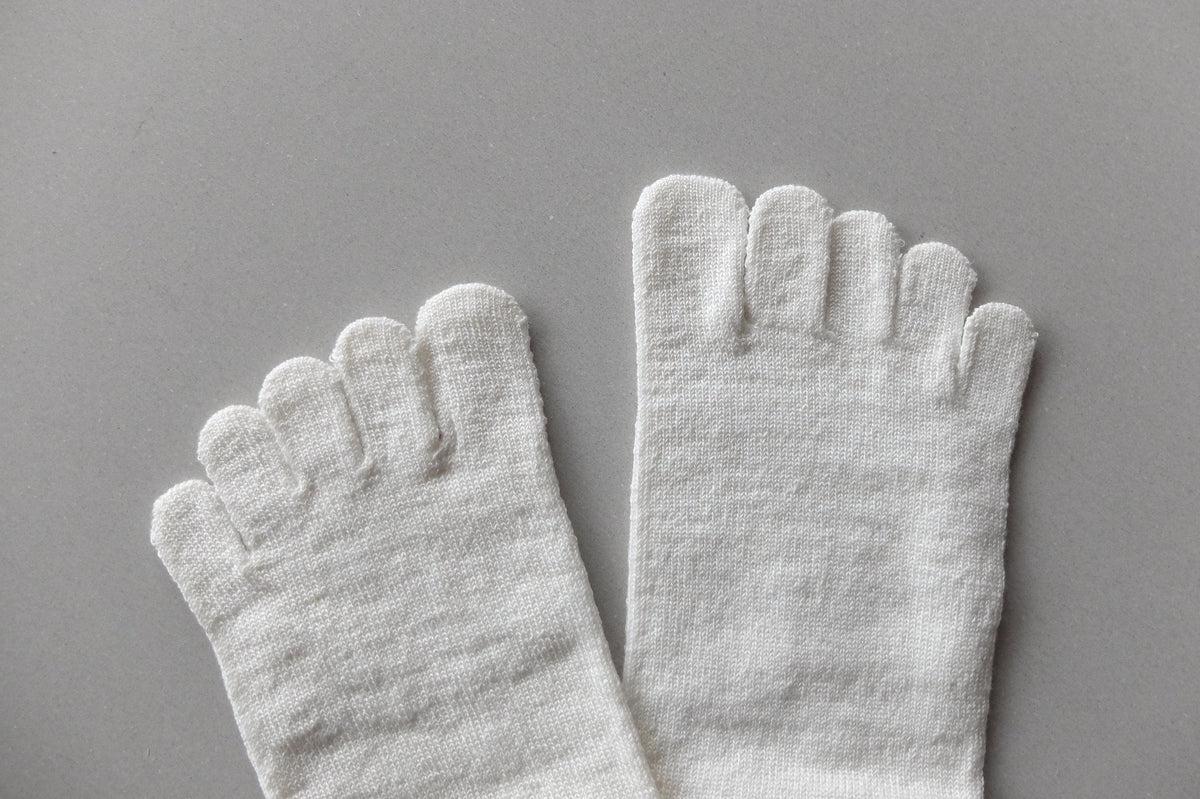 リネンキュプラ 5本指ソックス｜25-27cm｜オフホワイト