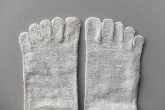 リネンキュプラ 5本指ソックス|25-27cm|オフホワイト