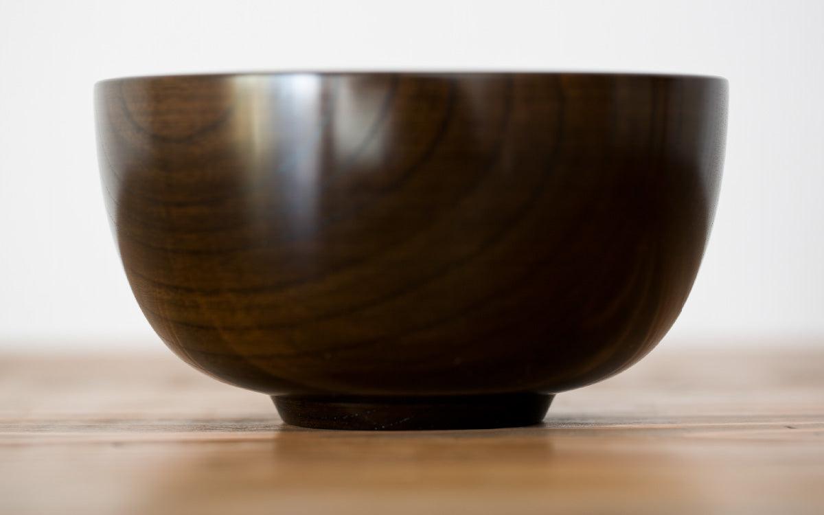 【再入荷】ろくろ挽きの欅の丼椀｜黒拭き漆