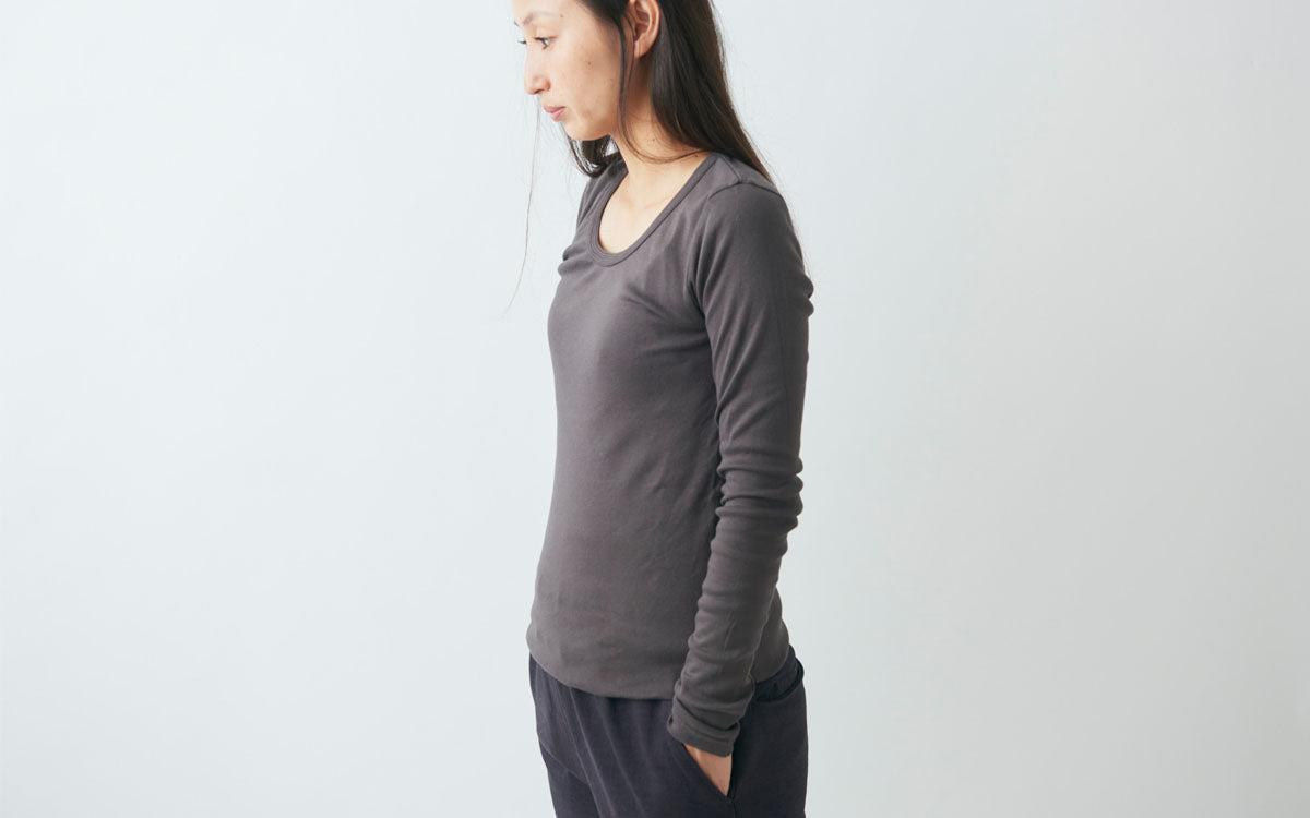 yohaku 5本針長袖カットソー｜チャコール｜レディース